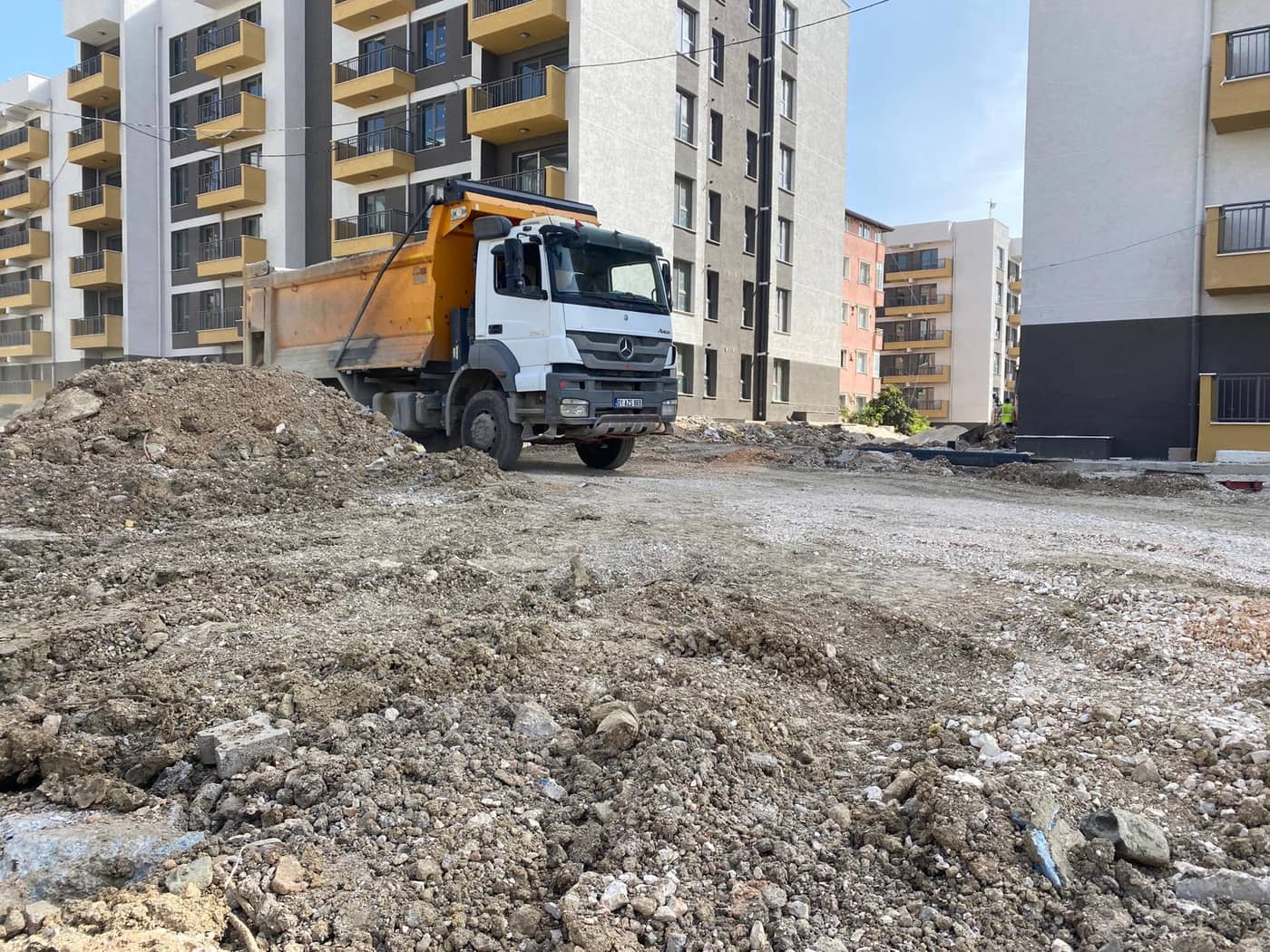 Dolgu ve Zemin Hazırlığı - Z GRUP İNŞAAT iş makinesi hizmetleri
